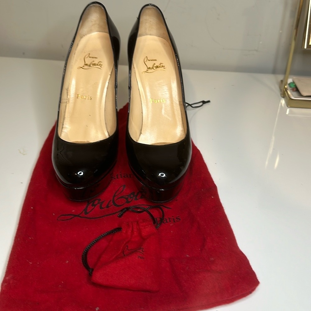 Christian Louboutin Bianca Patent leather heels